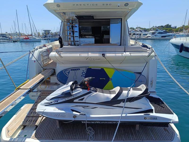 Motor yacht Prestige 590 Tereza