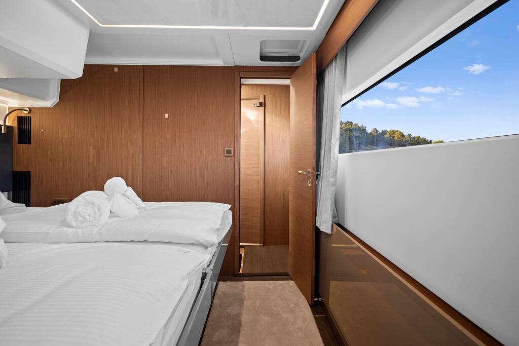 Power catamaran Prestige M48 Dolce far niente