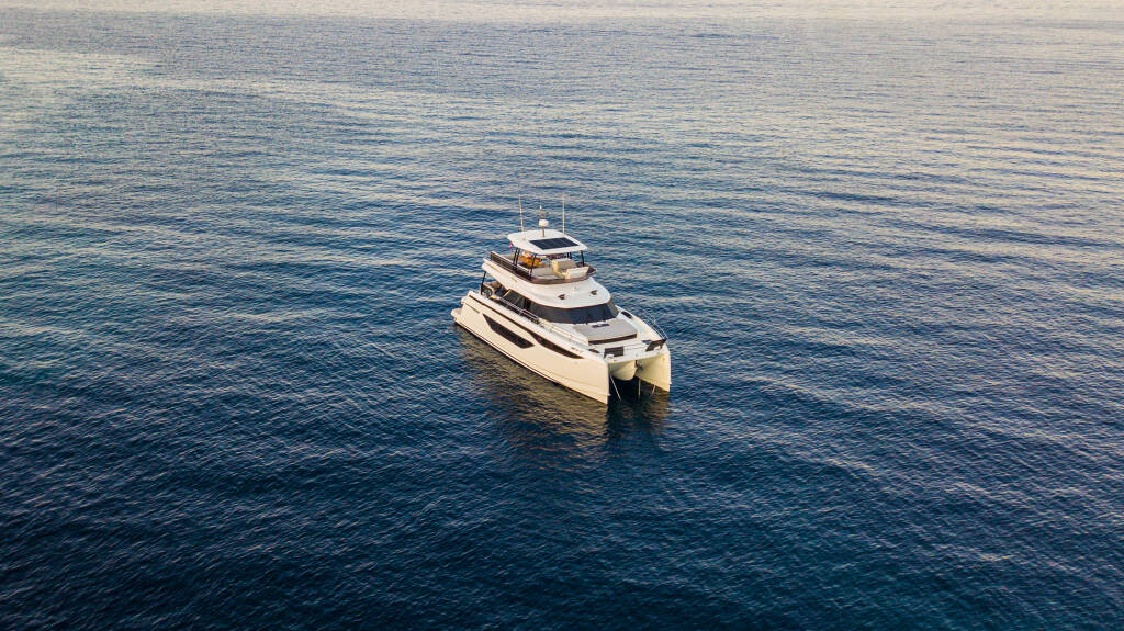 Power catamaran Prestige M48 Dolce far niente
