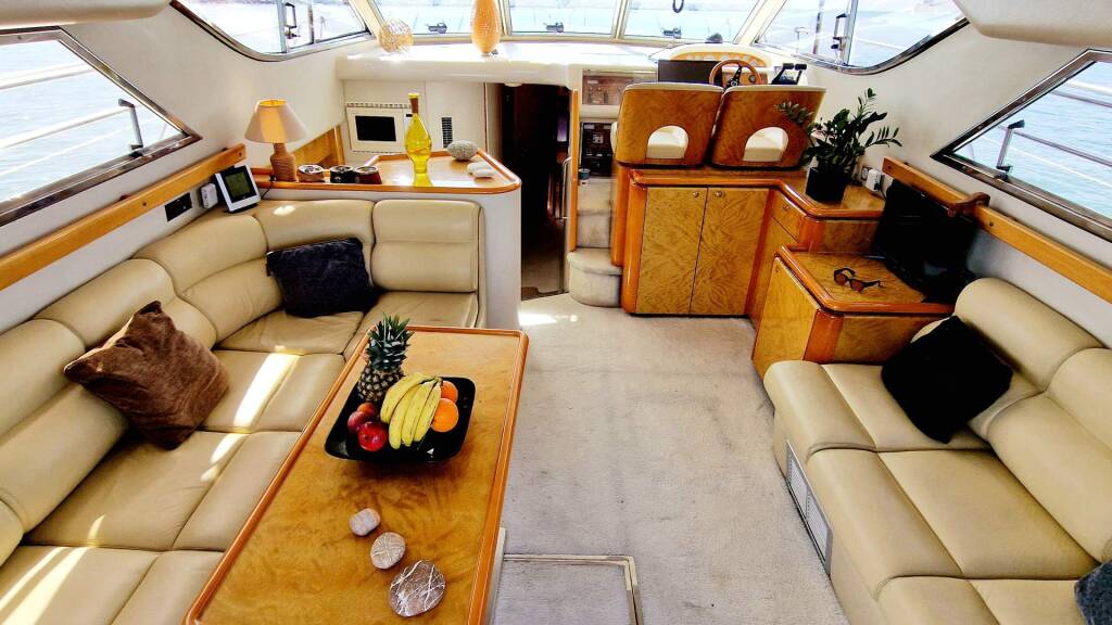 Motor yacht Princess 50 Champions