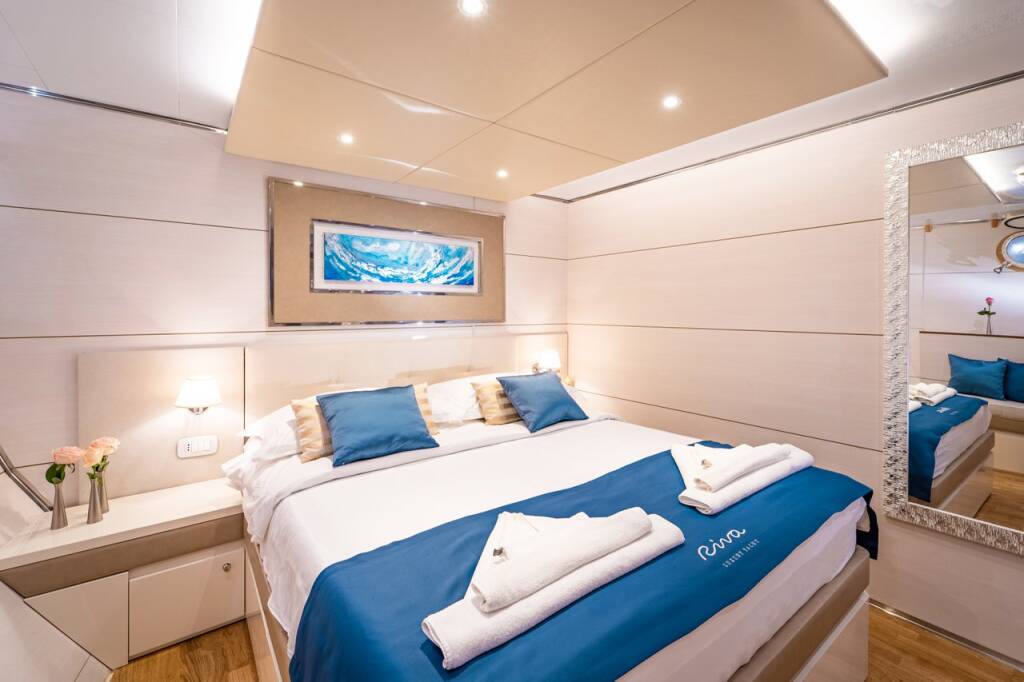 Luxus-Motoryacht Riva Riva
