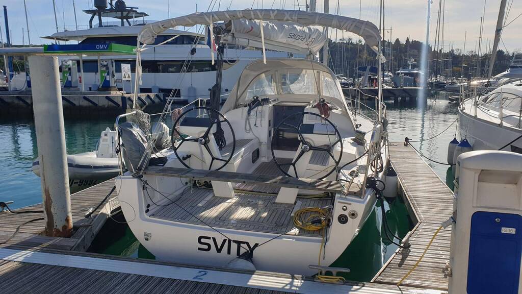 Sailing yacht Salona 33 Svity