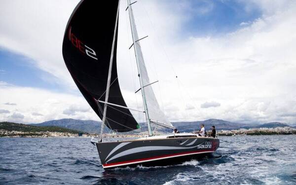 Salona 38 KaninVin Marina Kastela