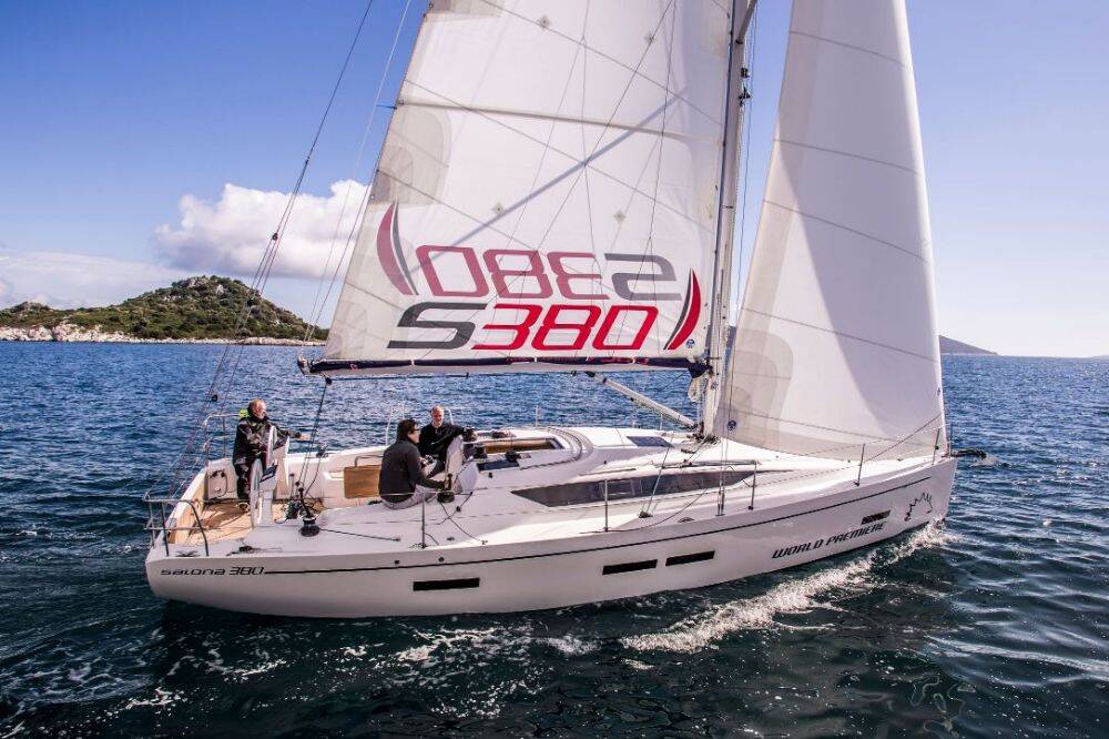 Sailing yacht Salona 380 Navis Celere