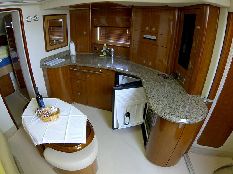 Motor yacht Sea Ray 455 Gandalf