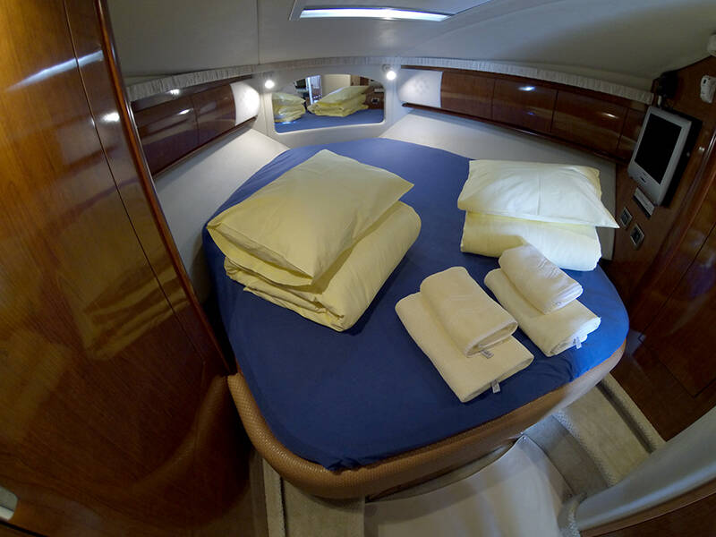 Motor yacht Sea Ray 455 Gandalf