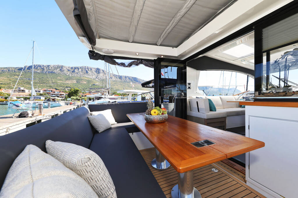 Motoryacht Sealine C390 Tireless