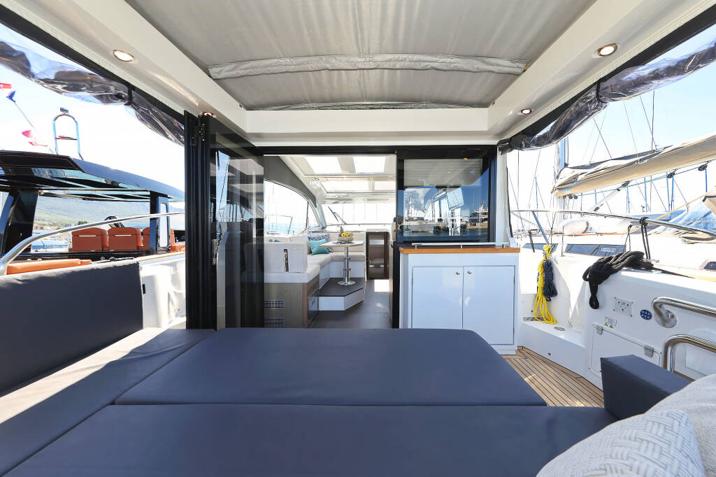 Motoryacht Sealine C390 Tireless