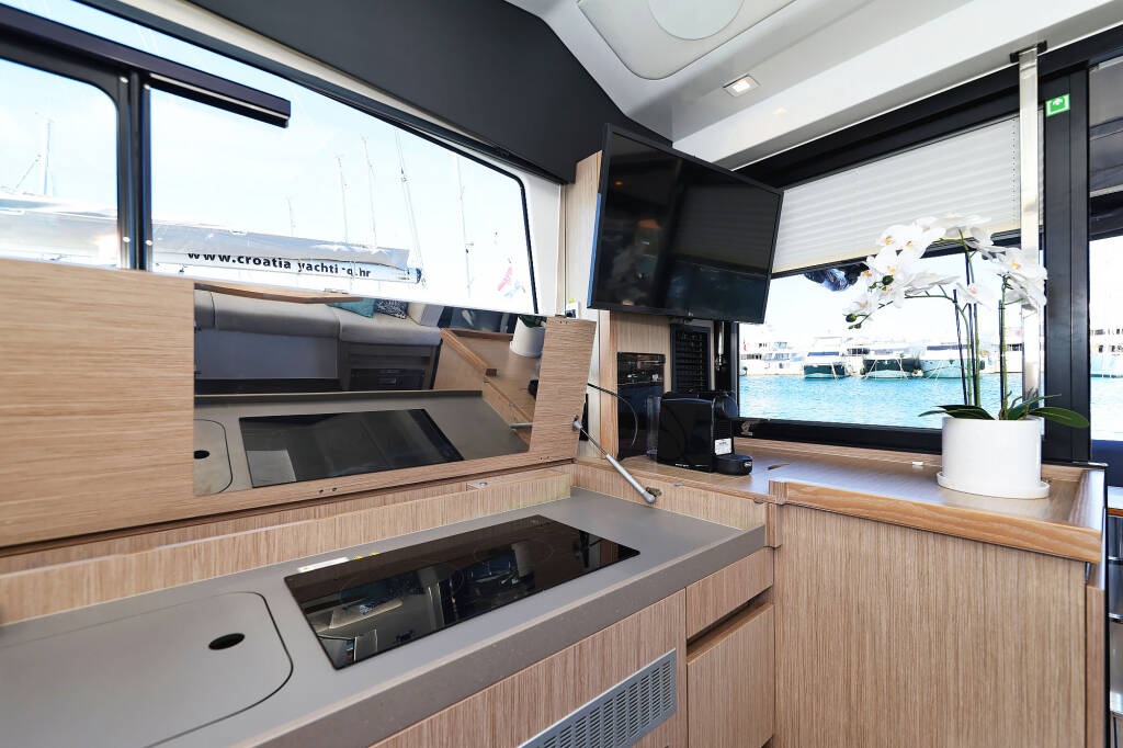 Motoryacht Sealine C390 Tireless