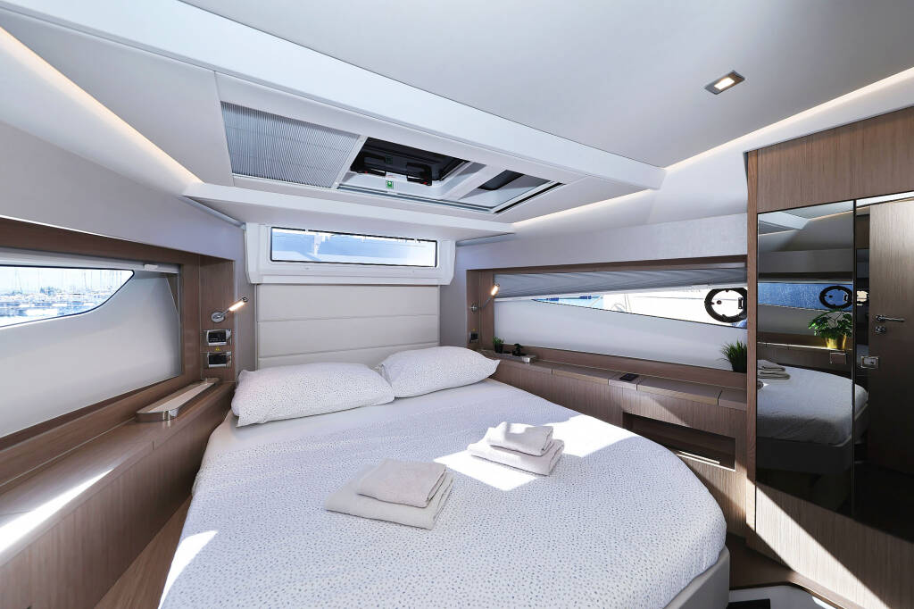 Motoryacht Sealine C390 Tireless