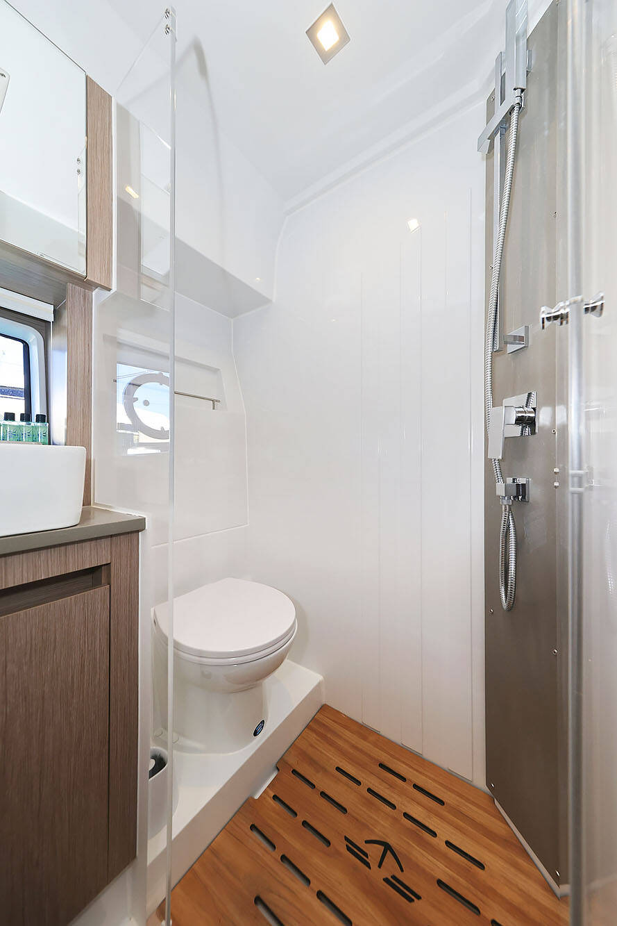 Motoryacht Sealine C390 Tireless