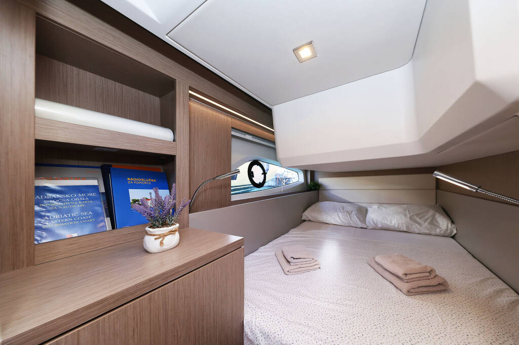 Motoryacht Sealine C390 Tireless