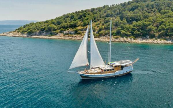 Sole Sole Kaštel Gomilica, Kaštilac