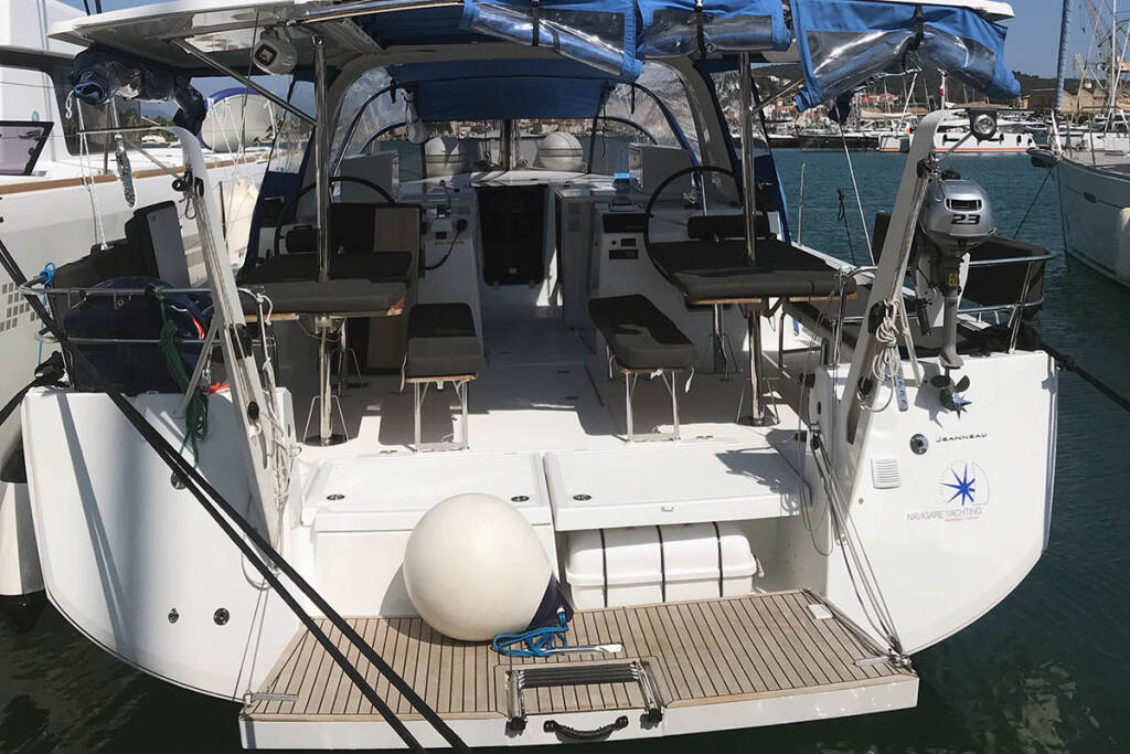 Sailing yacht Sun Loft 47 Asti