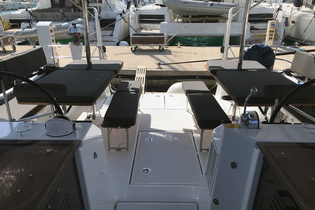Sailing yacht Sun Loft 47 Asti