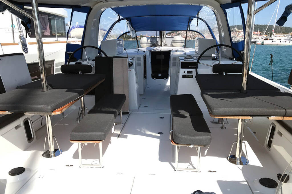 Sailing yacht Sun Loft 47 Asti