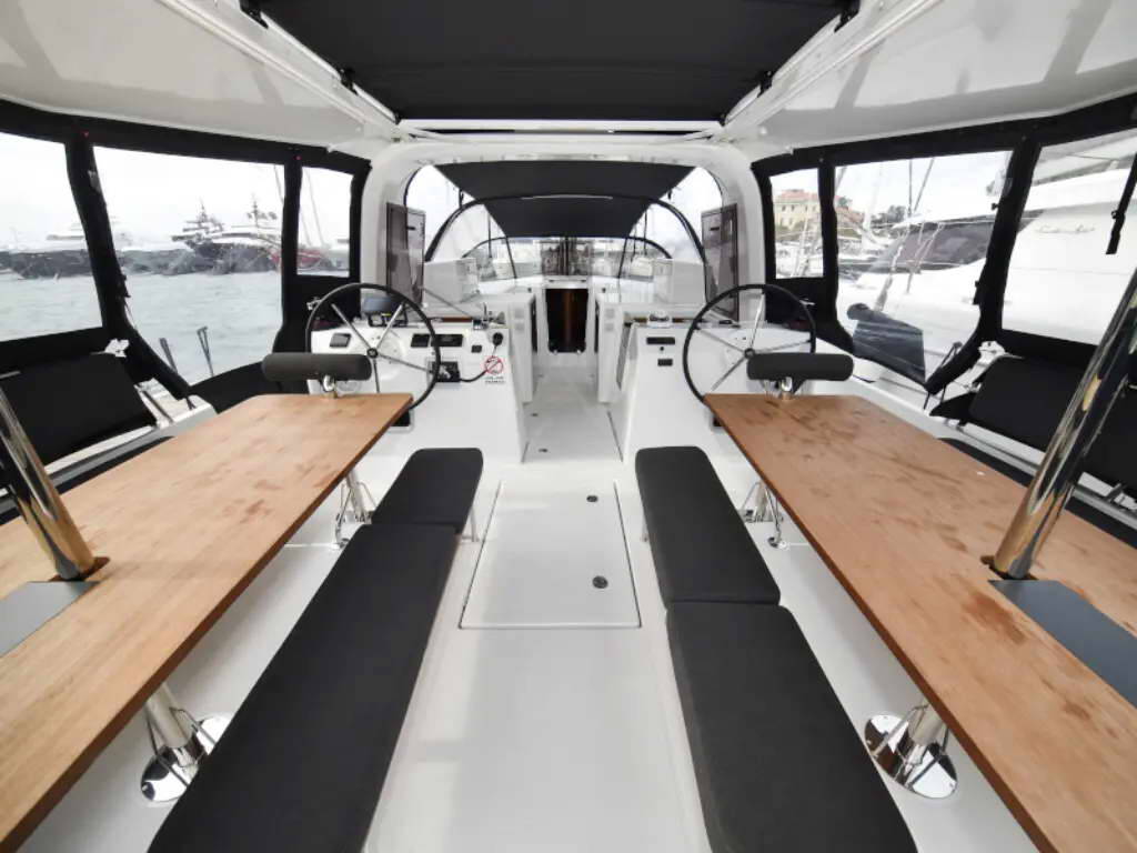Sailing yacht Sun Loft 47 CLASS