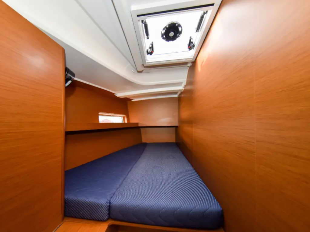 Sailing yacht Sun Loft 47 New Horizons