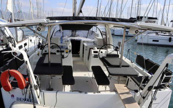 Sun Loft 47 Desire Paros