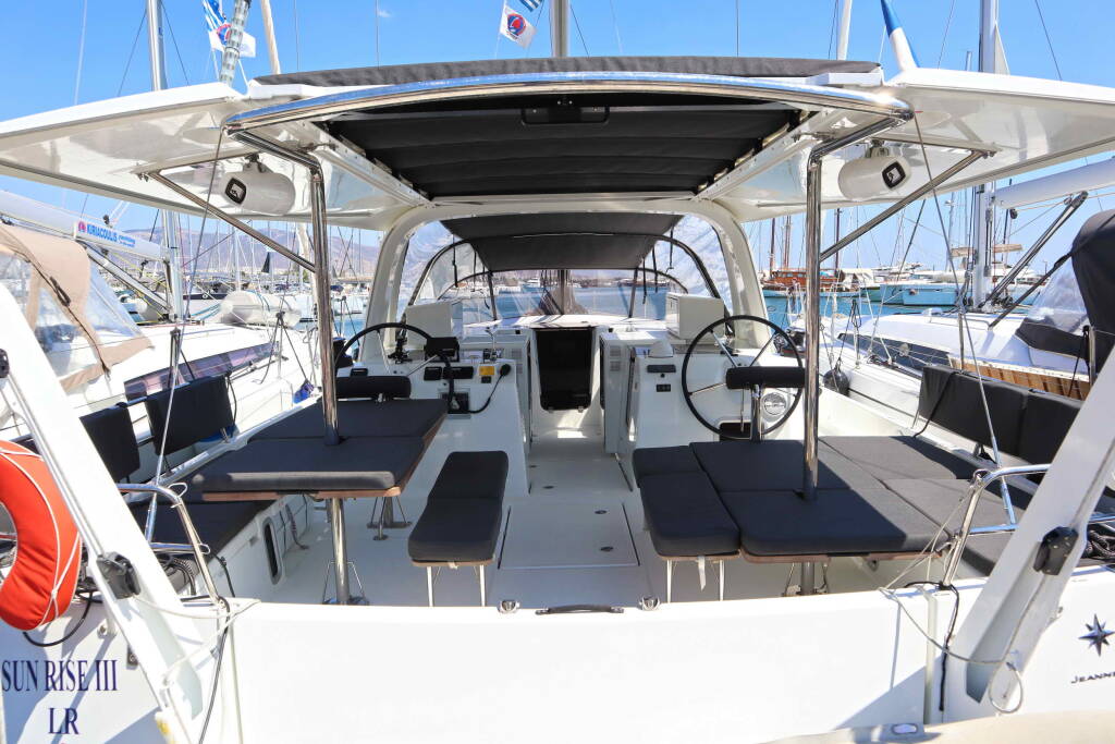 Sailing yacht Sun Loft 47 CLASS+
