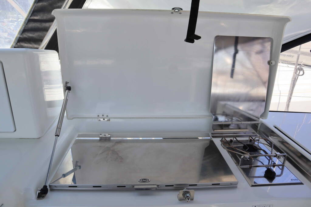 Sailing yacht Sun Loft 47 CLASS+