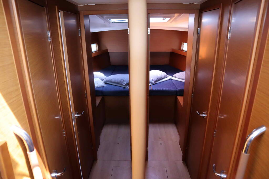 Sailing yacht Sun Loft 47 CLASS+