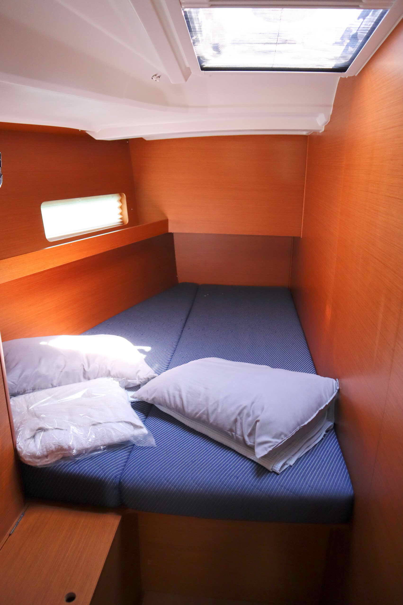 Sailing yacht Sun Loft 47 CLASS+
