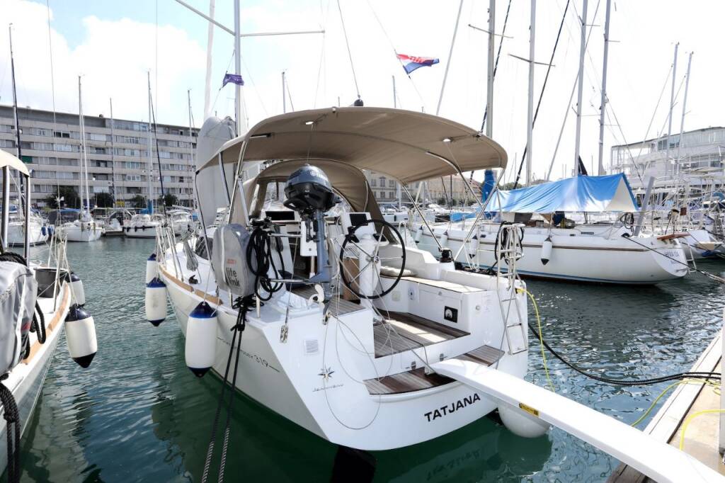 Sailing yacht Sun Odyssey 319 Tatjana
