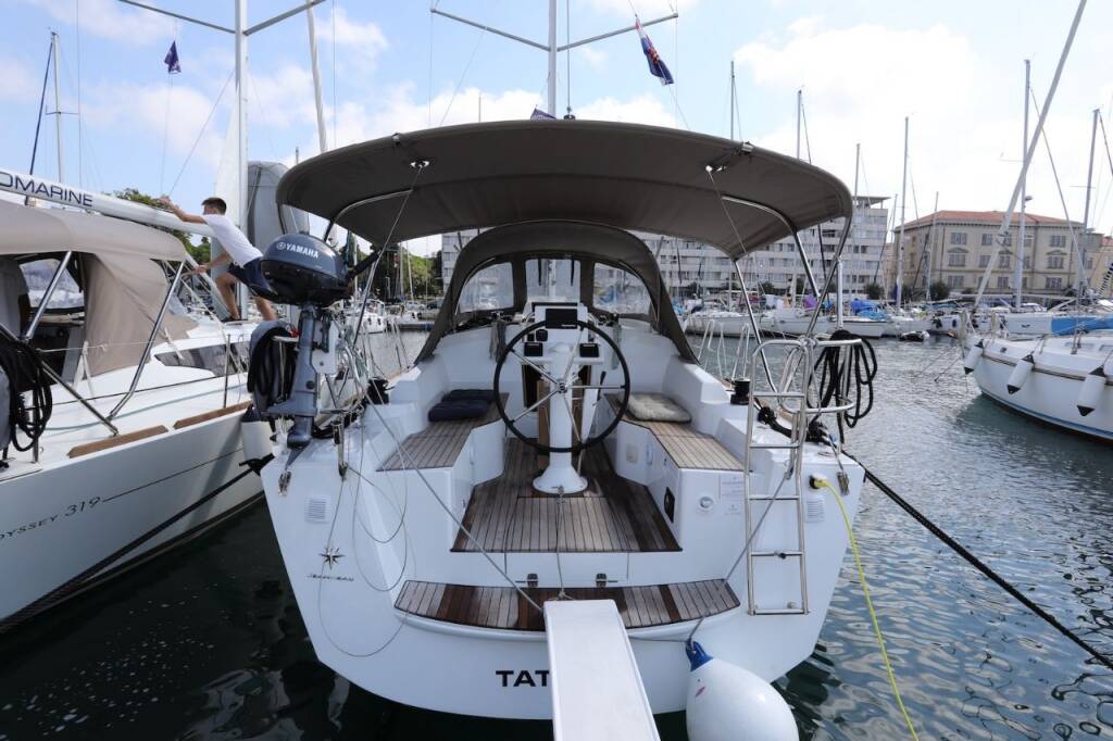 Sailing yacht Sun Odyssey 319 Tatjana