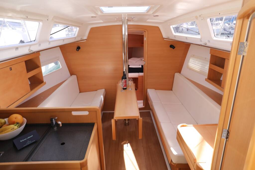 Segelyachten Sun Odyssey 319 Spider Kiss