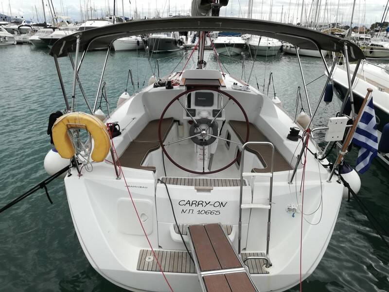 Sailing yacht Sun Odyssey 33i Carry On