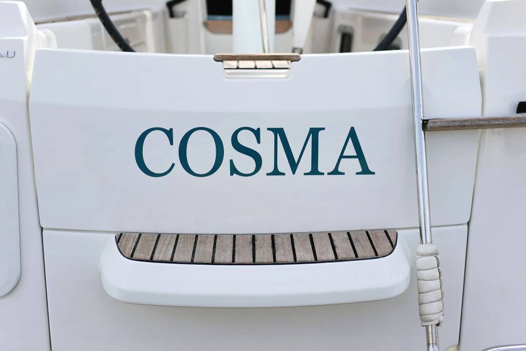 Sailing yacht Sun Odyssey 33i Cosma
