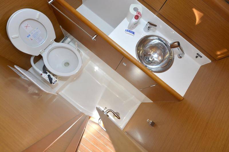 Sailing yacht Sun Odyssey 33i Hasta Siempre