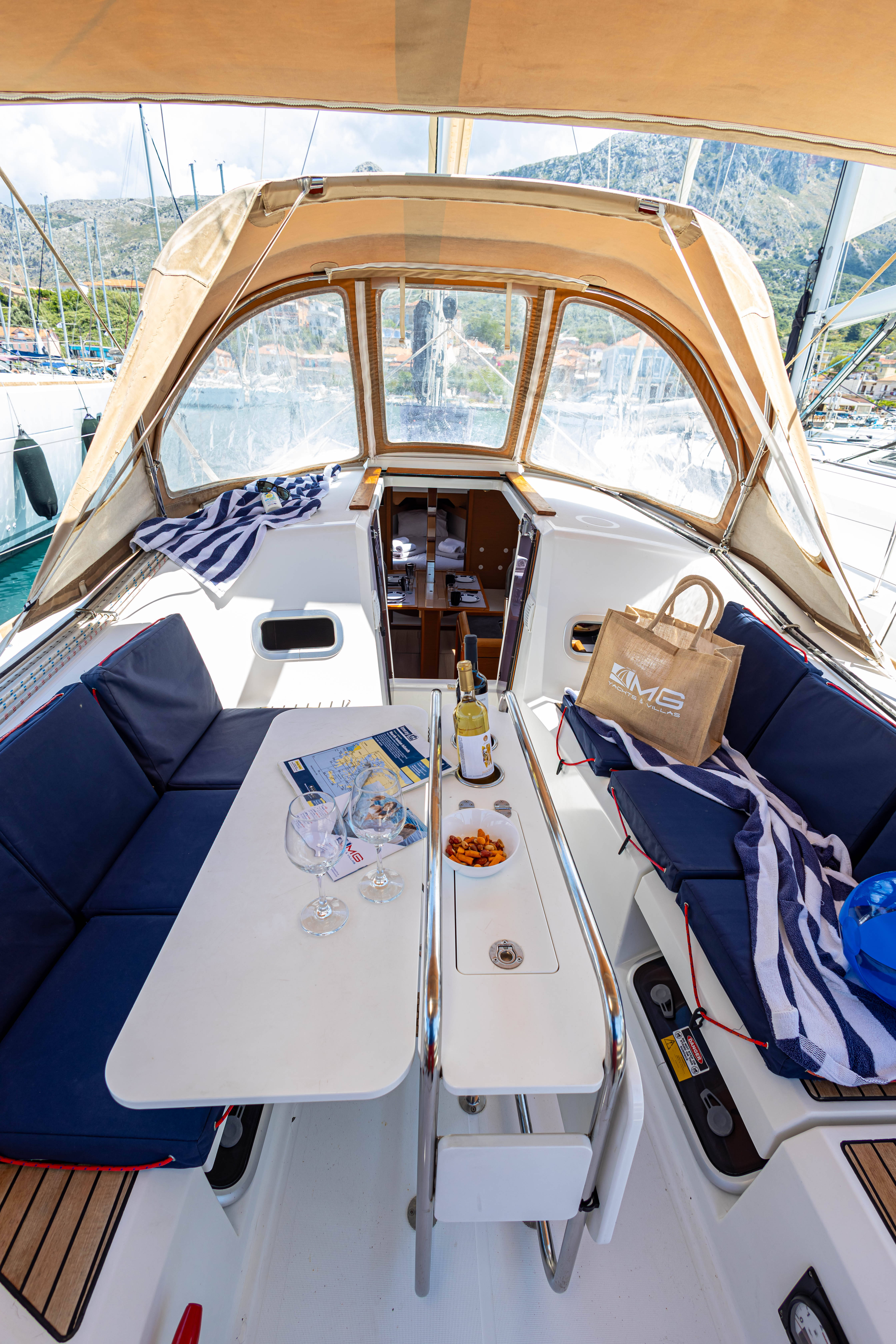 Sailing yacht Sun Odyssey 349 Cherie Bibi
