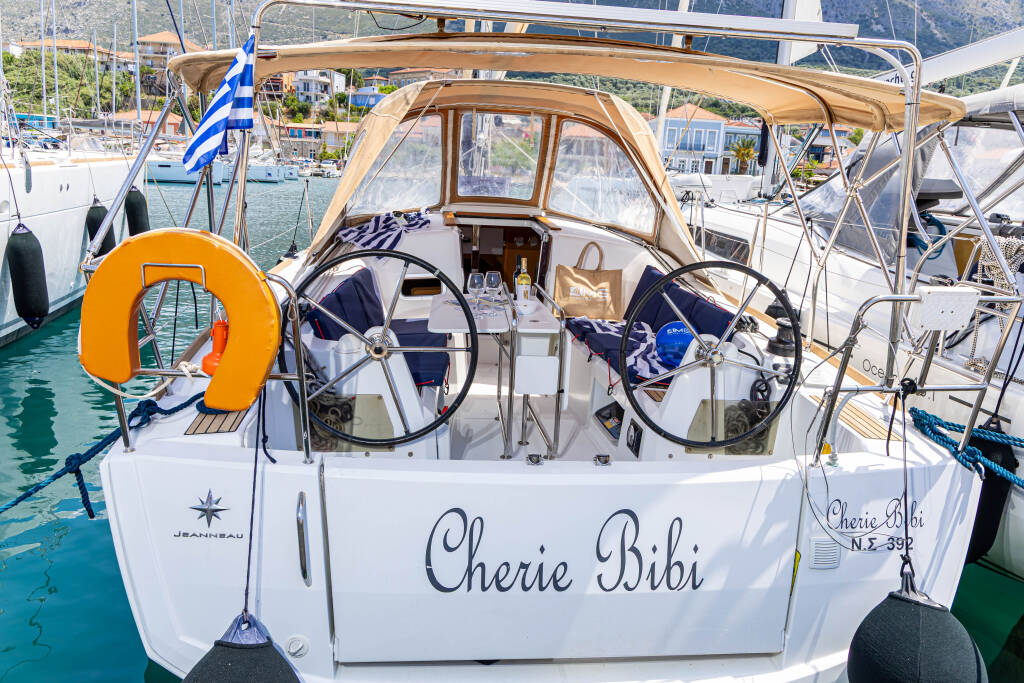 Sailing yacht Sun Odyssey 349 Cherie Bibi