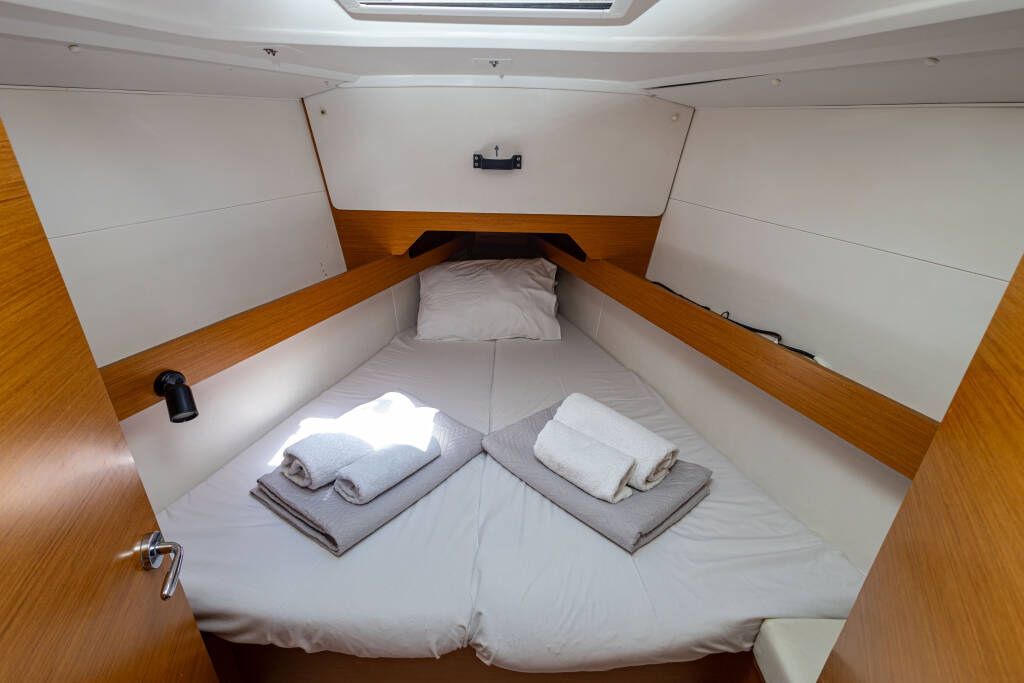 Sailing yacht Sun Odyssey 349 Cherie Bibi