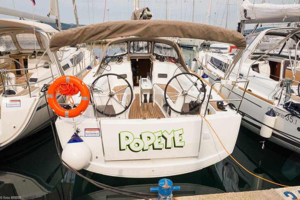 Sailing yacht Sun Odyssey 349 Popeye