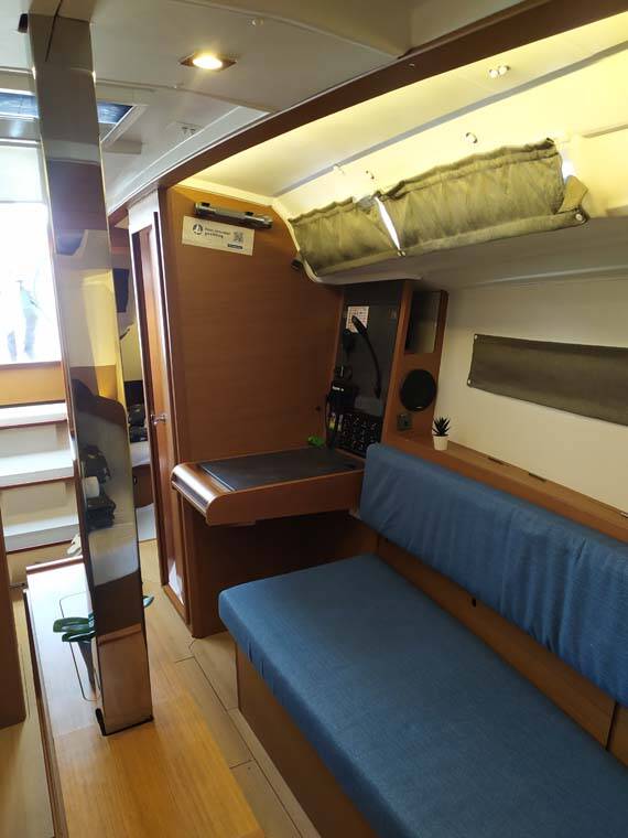 Sailing yacht Sun Odyssey 349 Sweet Elli