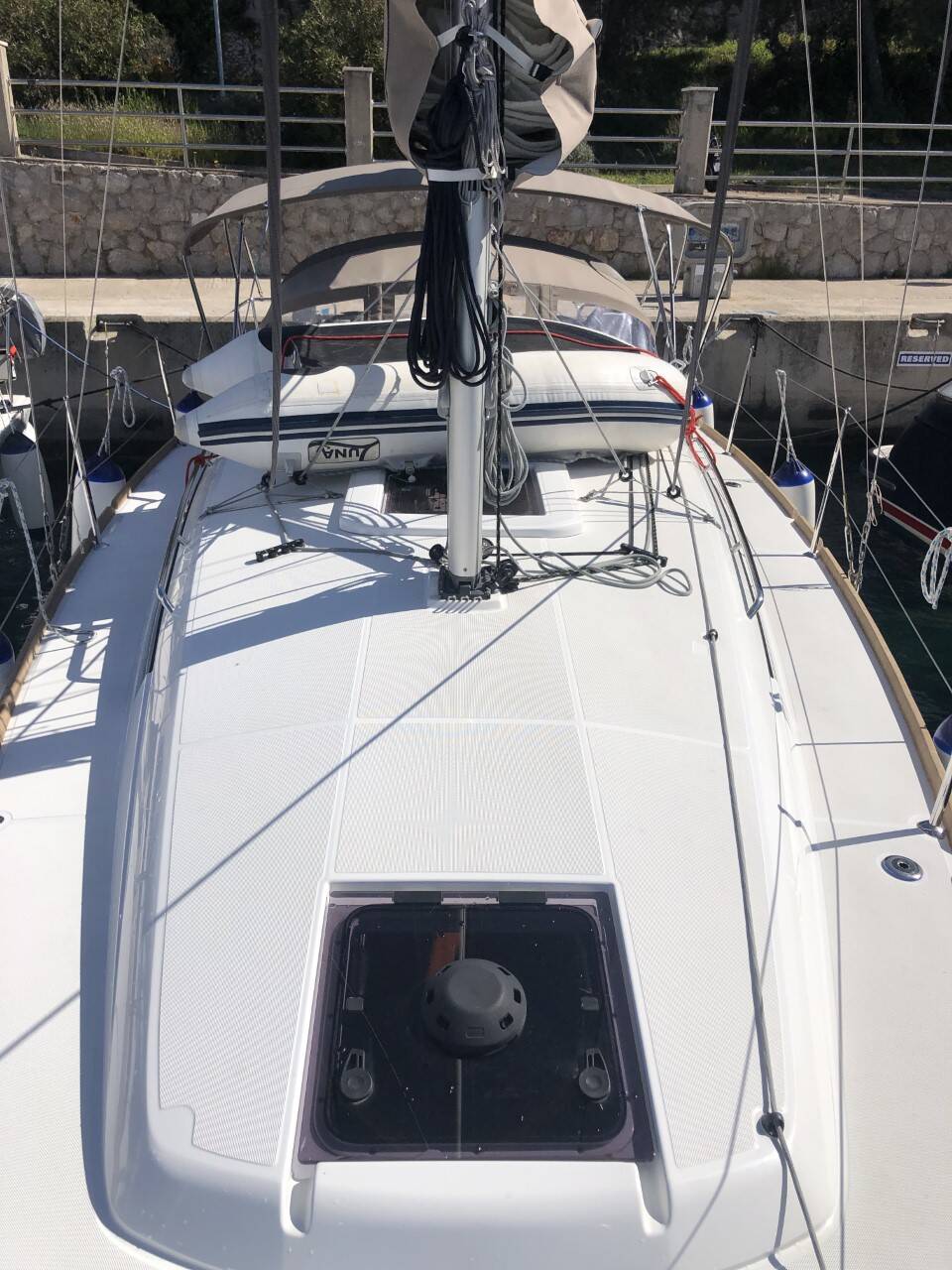 Sailing yacht Sun Odyssey 349 Nara