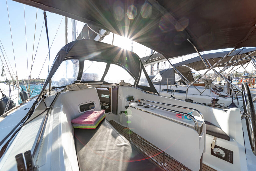 Sailing yacht Sun Odyssey 349 Agios Nikolaos