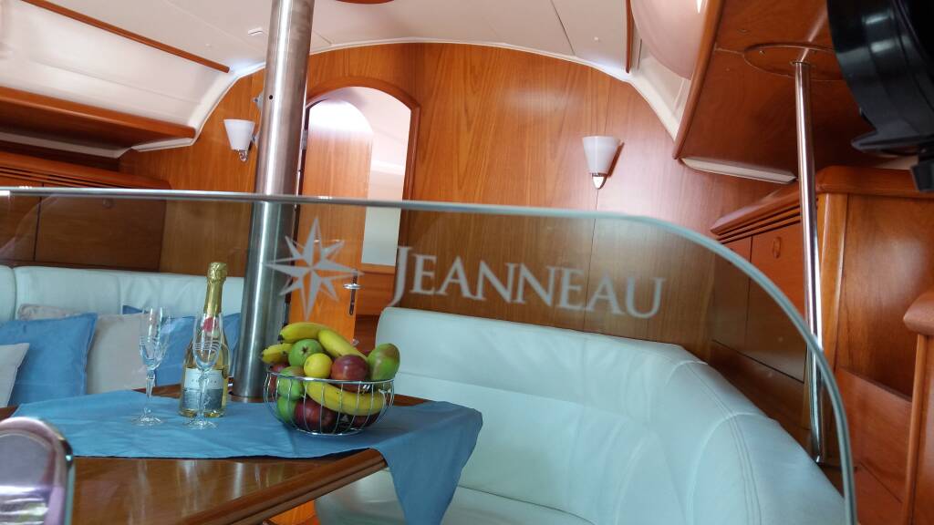 Segelyachten Sun Odyssey 35 Kama