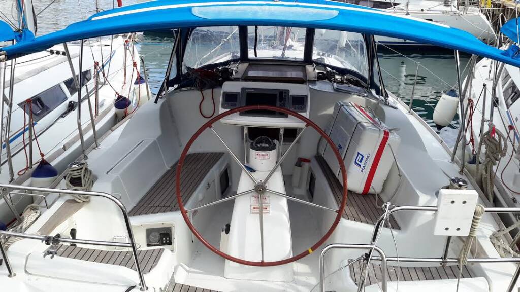 Sailing yacht Sun Odyssey 36i El Greco