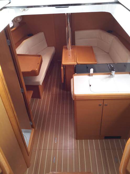 Sailing yacht Sun Odyssey 36i El Greco