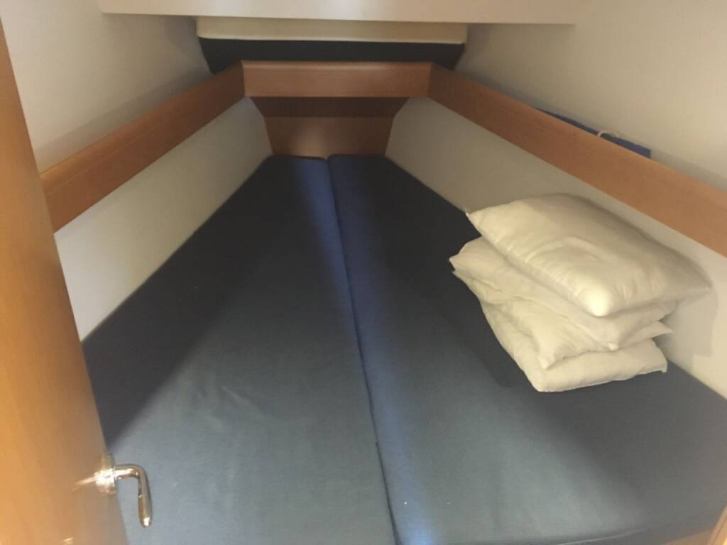 Sailing yacht Sun Odyssey 36i El Greco