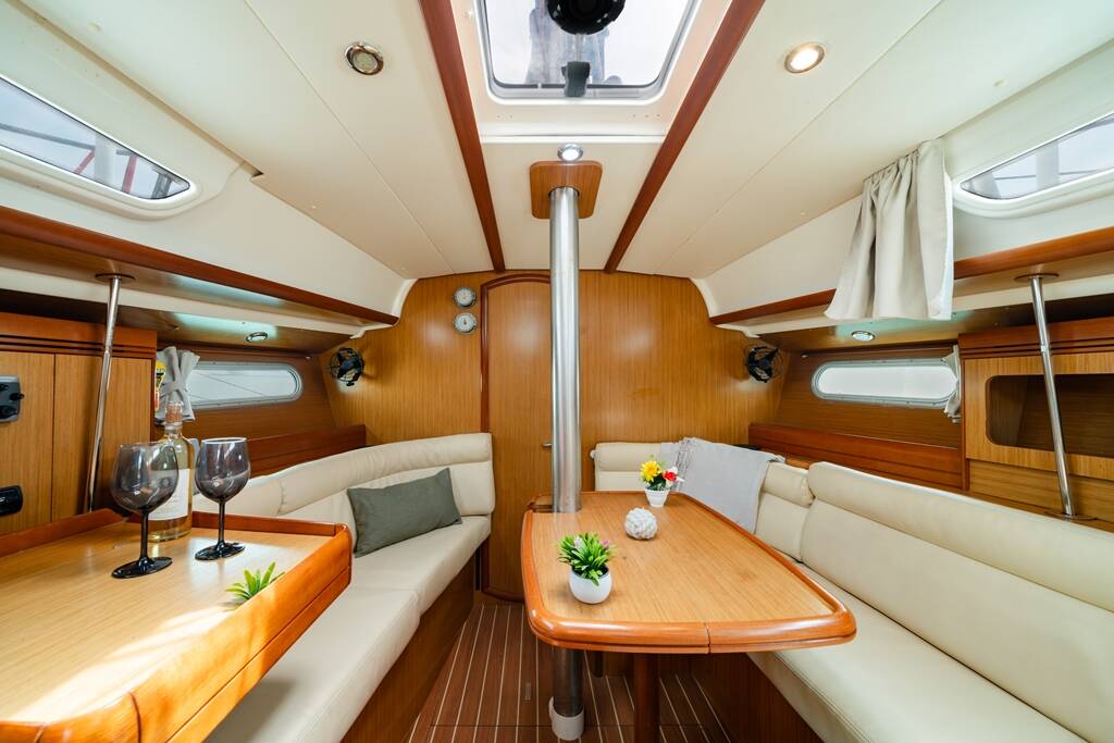 Segelyachten Sun Odyssey 36i Dione