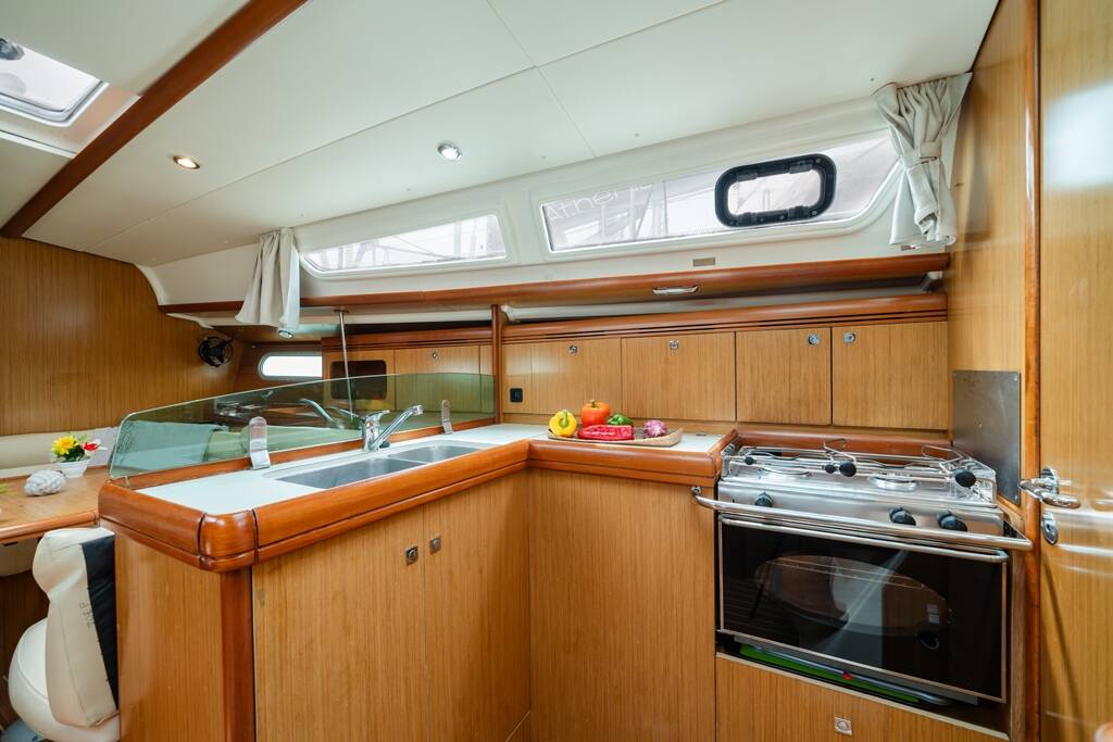 Segelyachten Sun Odyssey 36i Dione