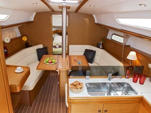 Segelyachten Sun Odyssey 36i Dione