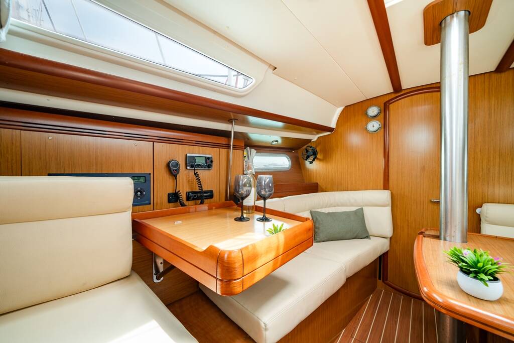 Segelyachten Sun Odyssey 36i Dione