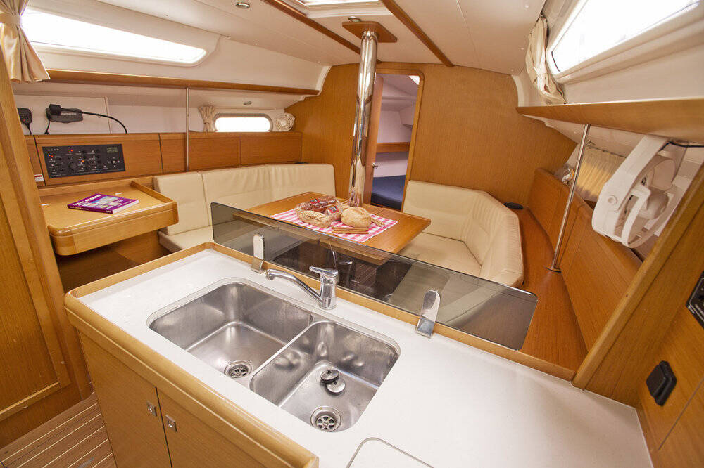 Segelyachten Sun Odyssey 36i Lauren