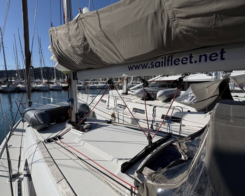 Segelyachten Sun Odyssey 36i Sail Mira